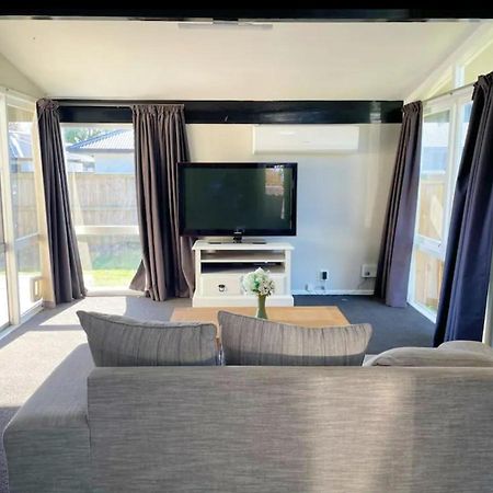 3 Bedroom Family House In Excellent Location Hamilton Exteriör bild