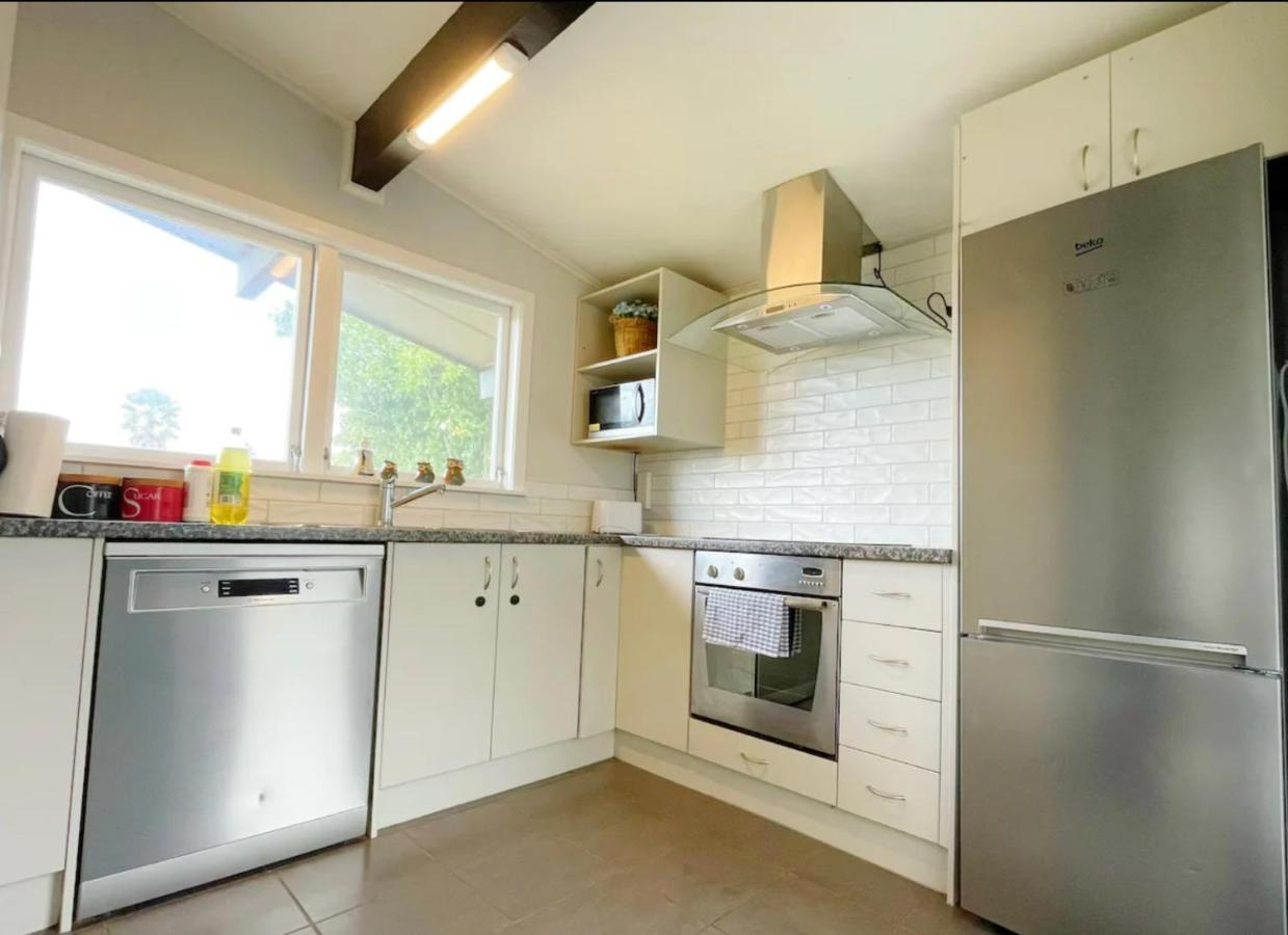 3 Bedroom Family House In Excellent Location Hamilton Exteriör bild