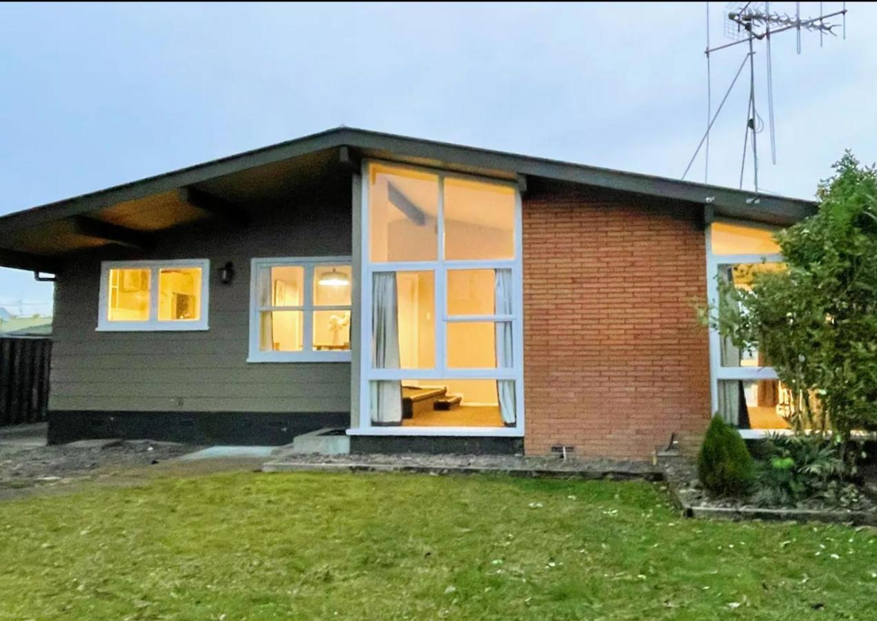 3 Bedroom Family House In Excellent Location Hamilton Exteriör bild
