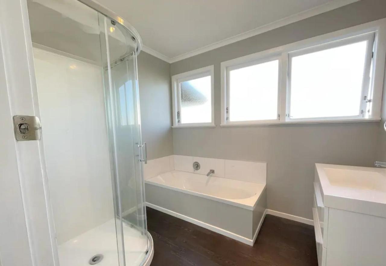 3 Bedroom Family House In Excellent Location Hamilton Exteriör bild